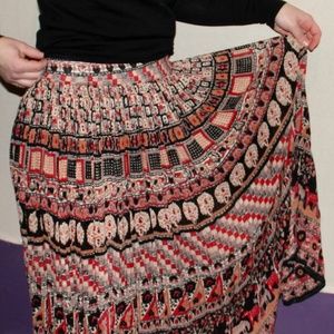 Patterned long skirt